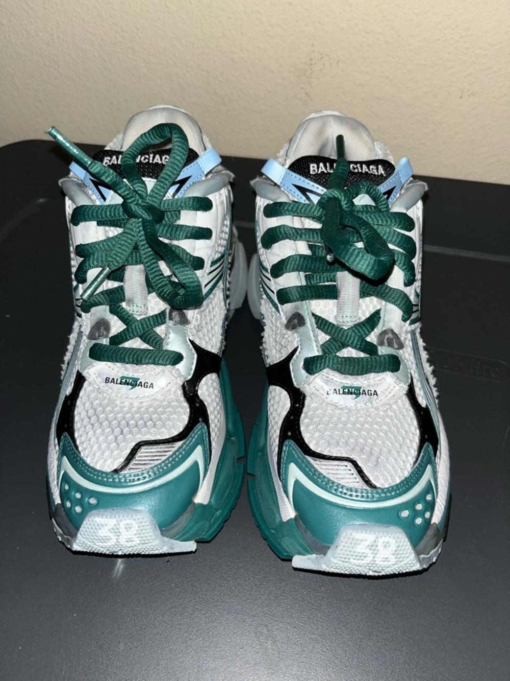 Balenciaga UniSex White & Teal  Sneakers Size 38 Box Included